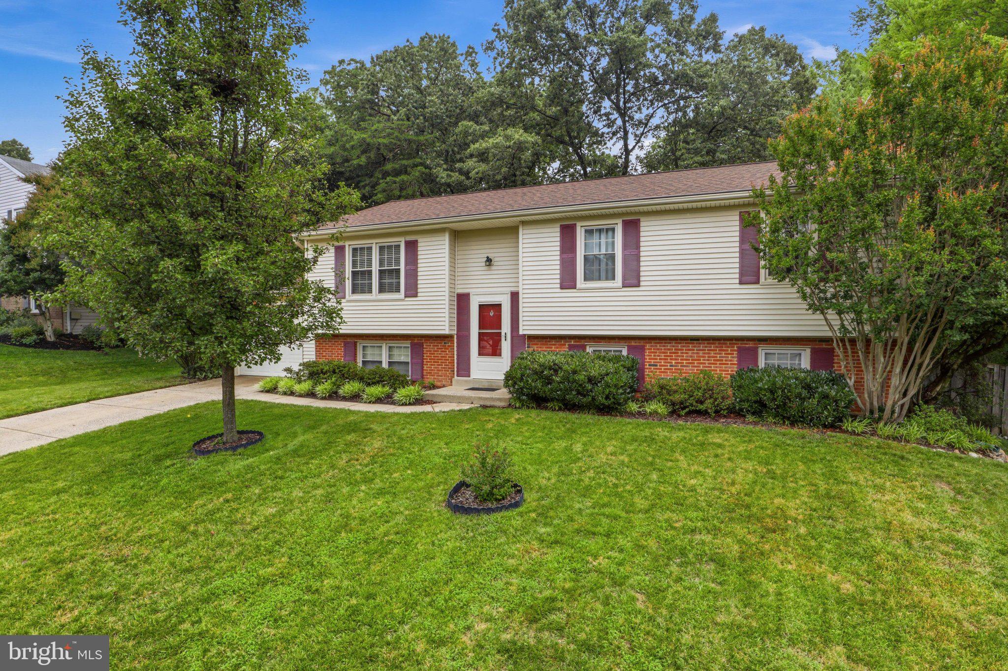 4311 Still Meadow Road Fairfax, VA 22032 - Photo 4 of 14