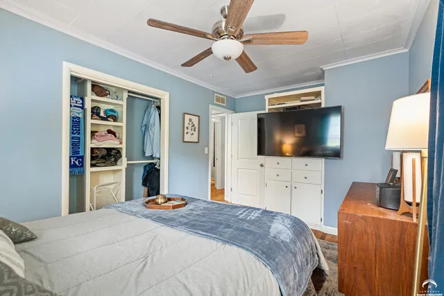 $283,900 | 1950 Barker Avenue, Lawrence, KS 66046