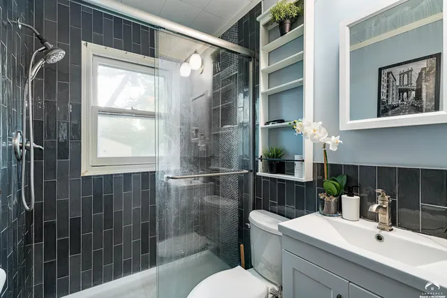 $283,900 | 1950 Barker Avenue, Lawrence, KS 66046