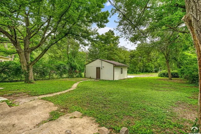 $283,900 | 1950 Barker Avenue, Lawrence, KS 66046