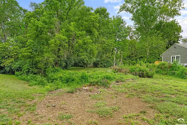 $283,900 | 1950 Barker Avenue, Lawrence, KS 66046