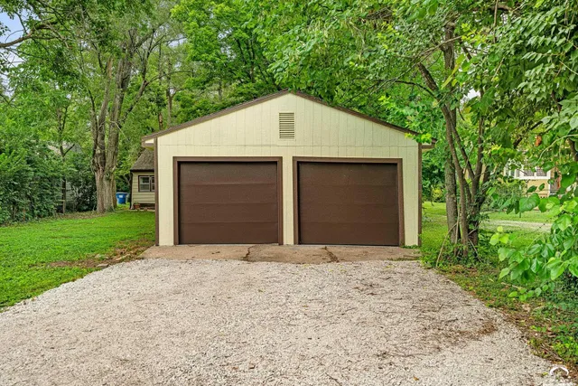 $283,900 | 1950 Barker Avenue, Lawrence, KS 66046