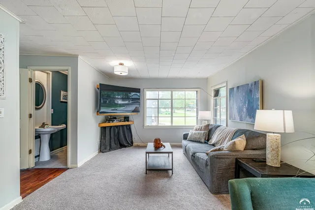 $283,900 | 1950 Barker Avenue, Lawrence, KS 66046