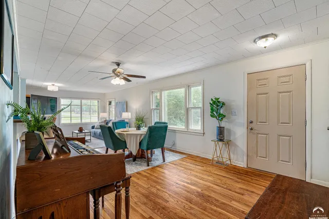 $283,900 | 1950 Barker Avenue, Lawrence, KS 66046