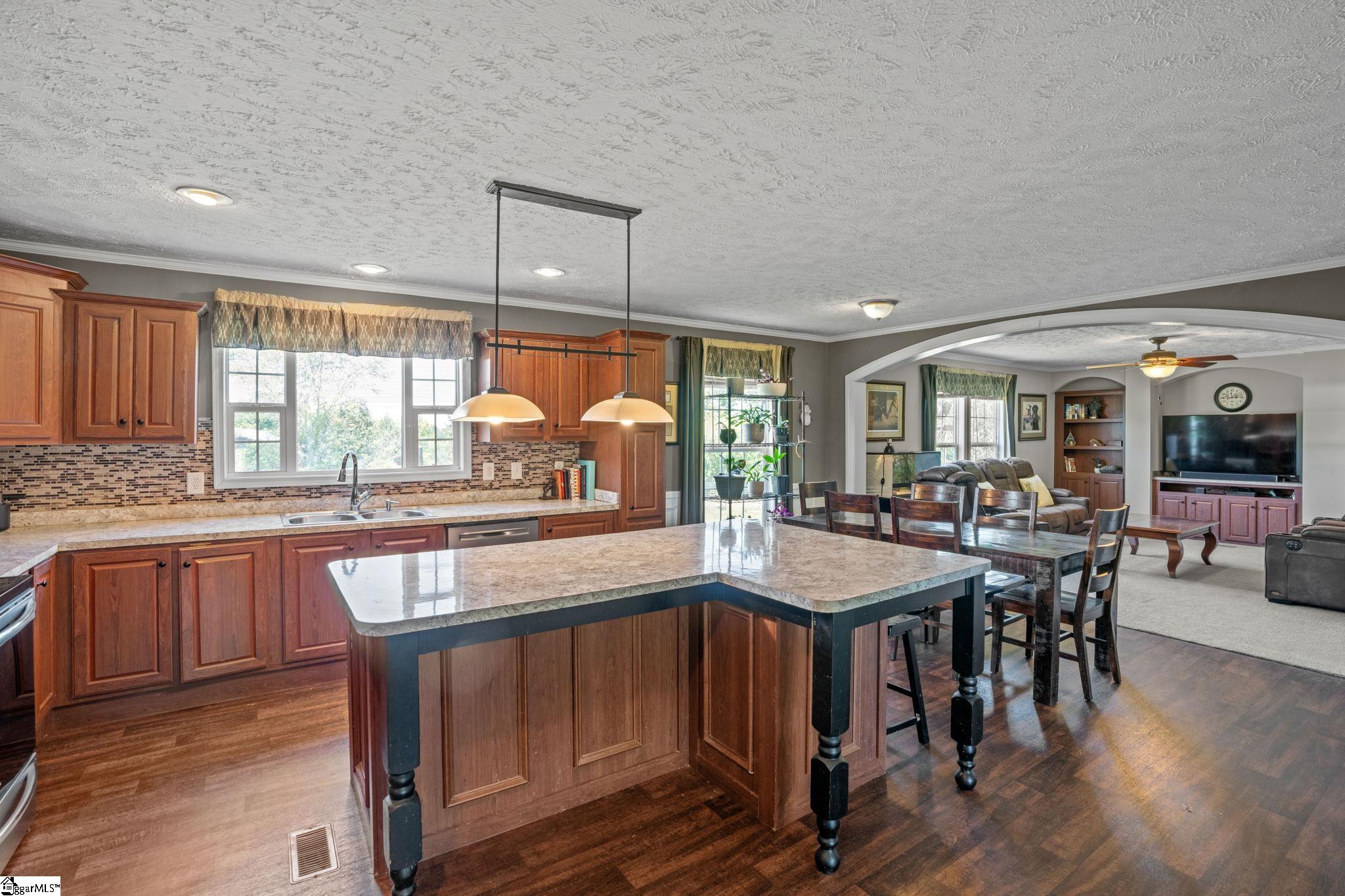 55 Kicks Way Honea Path, SC 29654 - Photo 4 of 28 Gallery Image 4