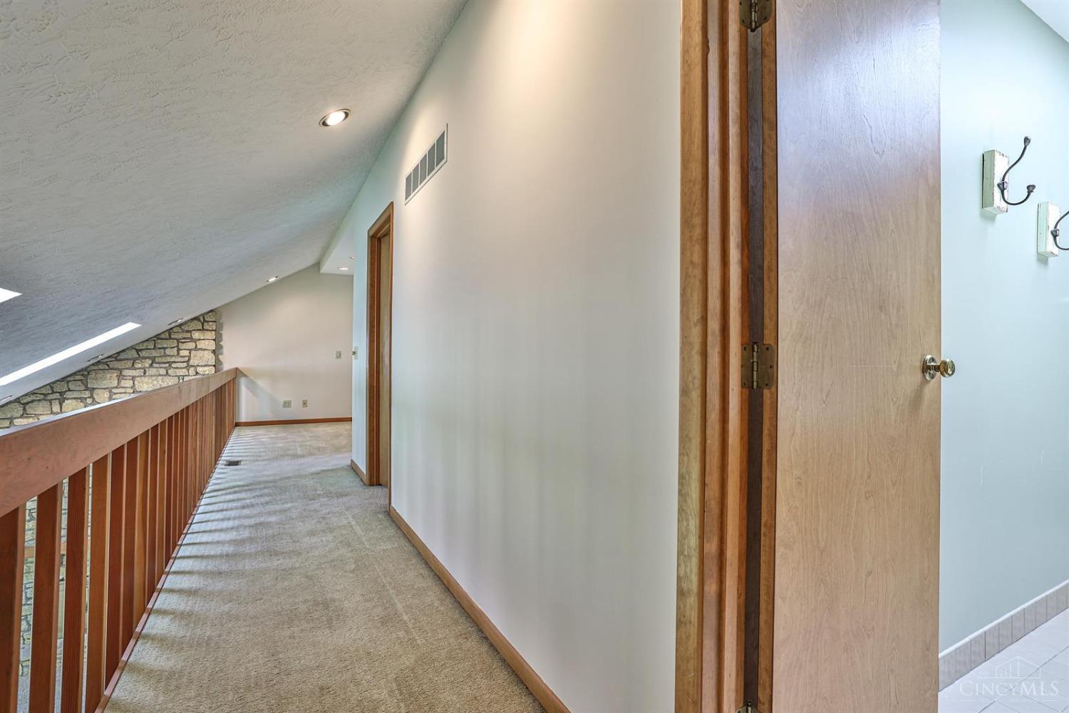 5155 Race Road Cincinnati, OH 45247 - Photo 22 of 51