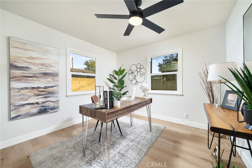 838 East Ada Avenue Glendora, CA 91741 - Photo 19 of 48 a workspace with furniture and a window