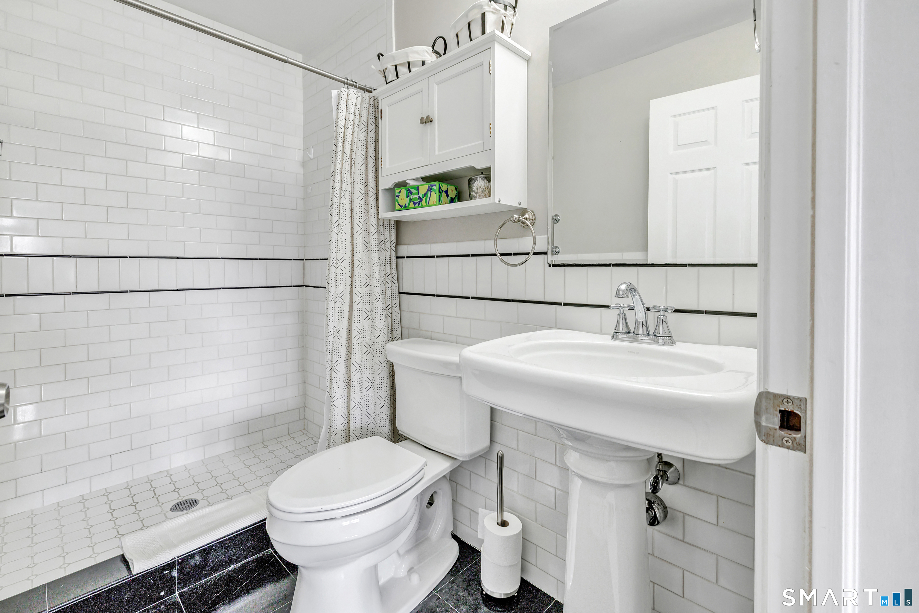 8 Koger Road Trumbull, CT 06611 - Photo 19 of 40