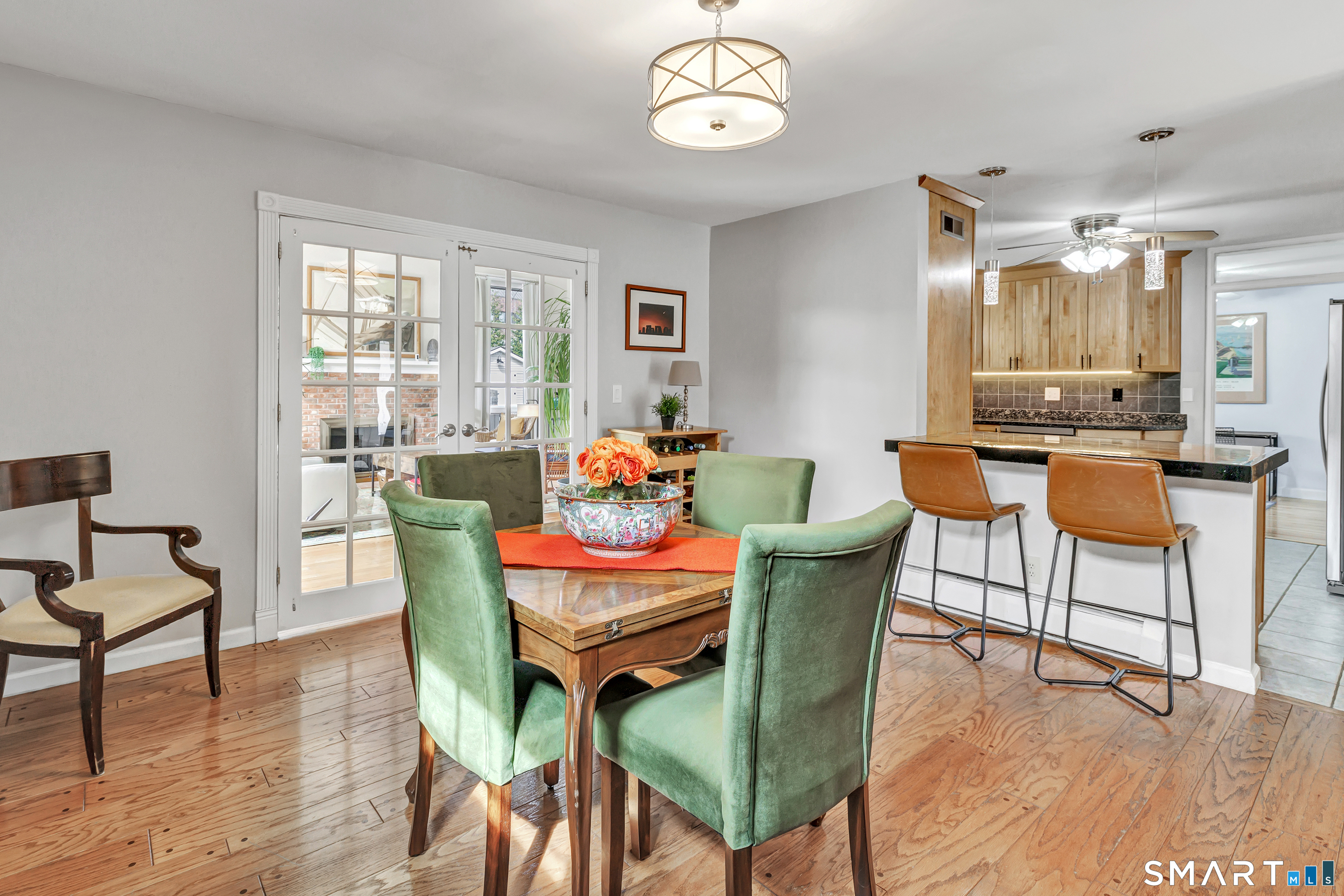 8 Koger Road Trumbull, CT 06611 - Photo 7 of 40