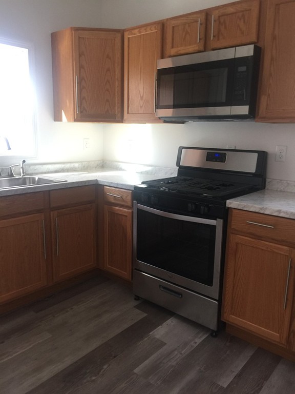 46 Buffinton Street Fall River, MA 02721 - Photo 10 of 26 Gallery Image 10
