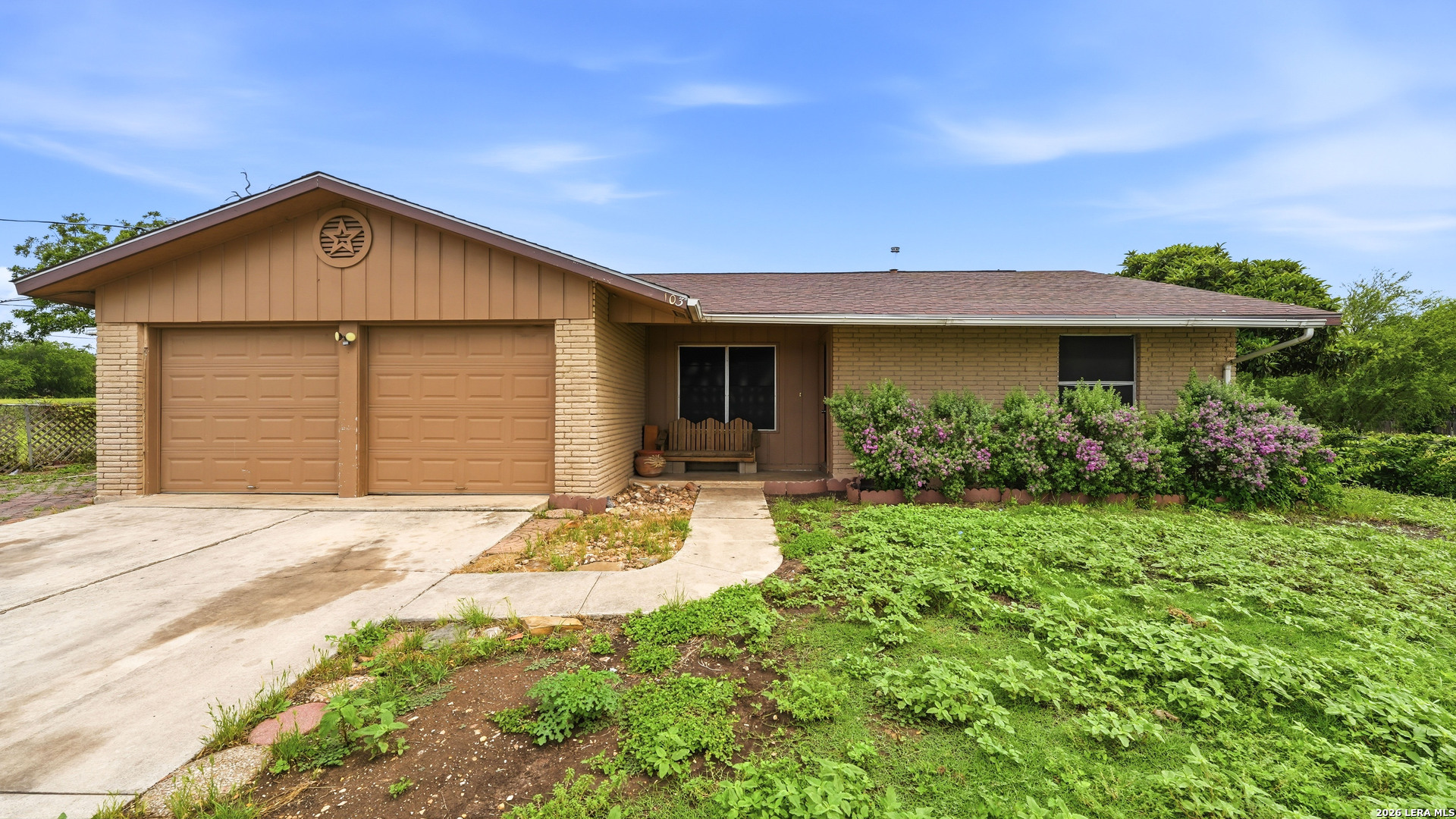 103 7th Street Converse, TX 78109 - Photo 1 of 33