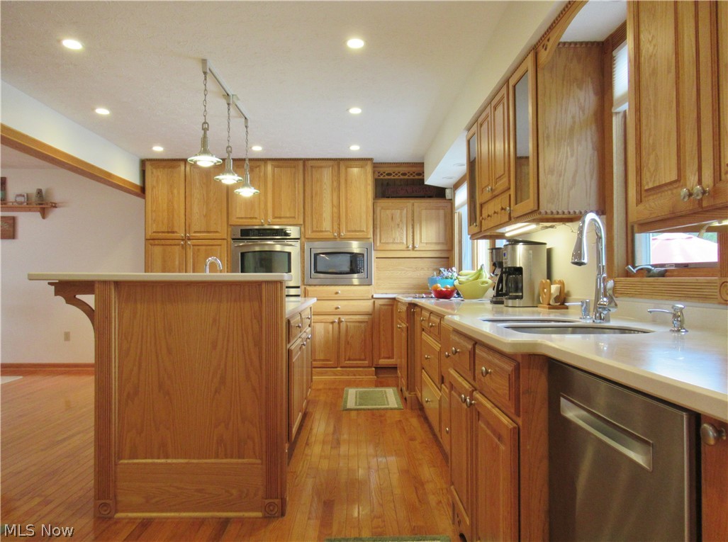 6536 Lake Road Medina, OH 44256 - Photo 5 of 35 Fabulous kitchen
