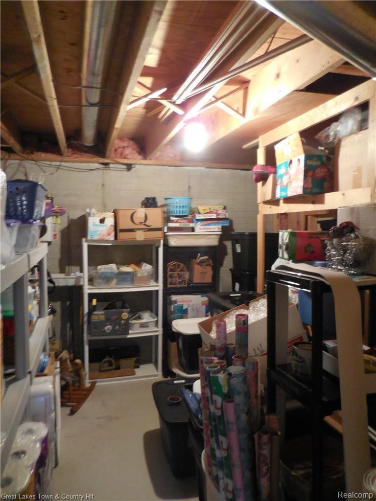 1681 Slater Road Lapeer, MI 48446 - Photo 18 of 29 0350 DSCN6514.JPG
