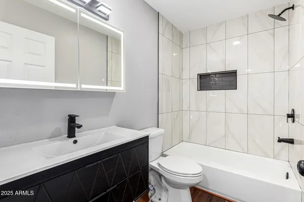 $169,000 | 3810 North Maryvale Parkway, Unit 2020, Phoenix, AZ 85031