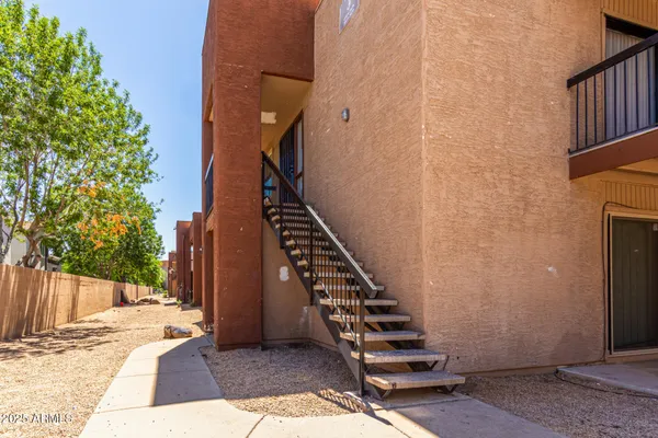 $169,000 | 3810 North Maryvale Parkway, Unit 2020, Phoenix, AZ 85031