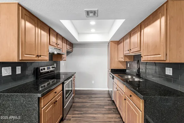 $169,000 | 3810 North Maryvale Parkway, Unit 2020, Phoenix, AZ 85031