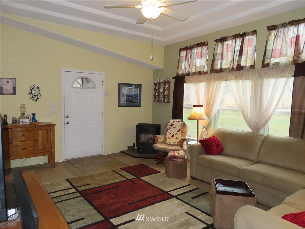 255 Lambert Creek Road Republic, WA 99166 - Photo 5 of 40 Gallery Image 5