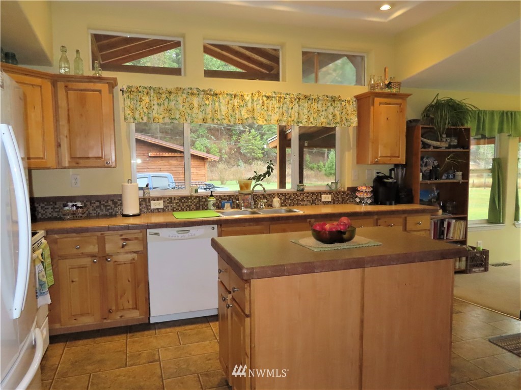 255 Lambert Creek Road Republic, WA 99166 - Photo 10 of 40 Gallery Image 10
