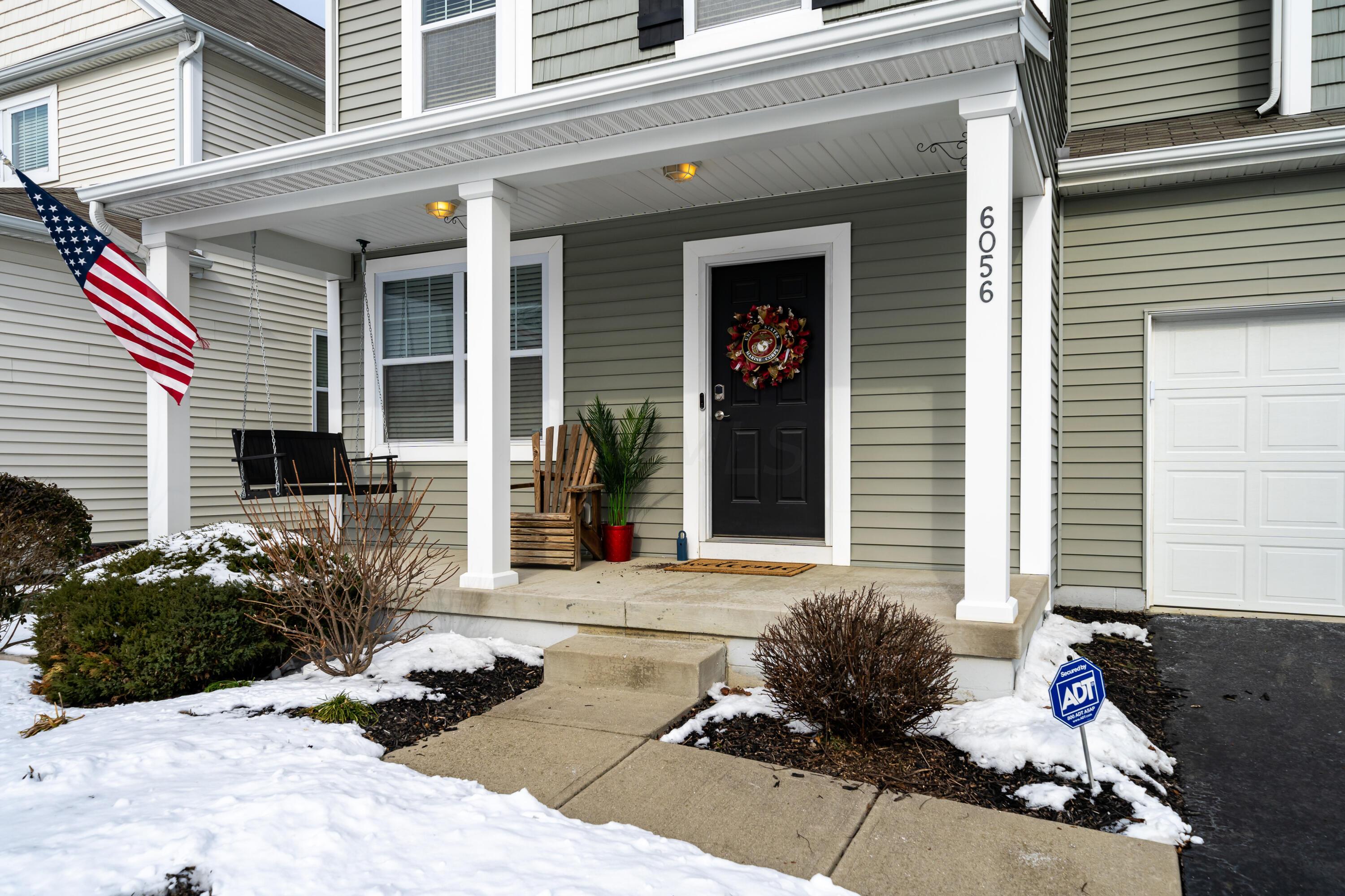 6056 Heckert Road Columbus, OH 43081 - Photo 4 of 42 Front Porch w/ Swing!