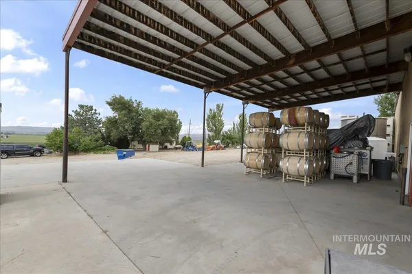 $1,900,000 | 24013 Arena Valley Road, Parma, ID 83660