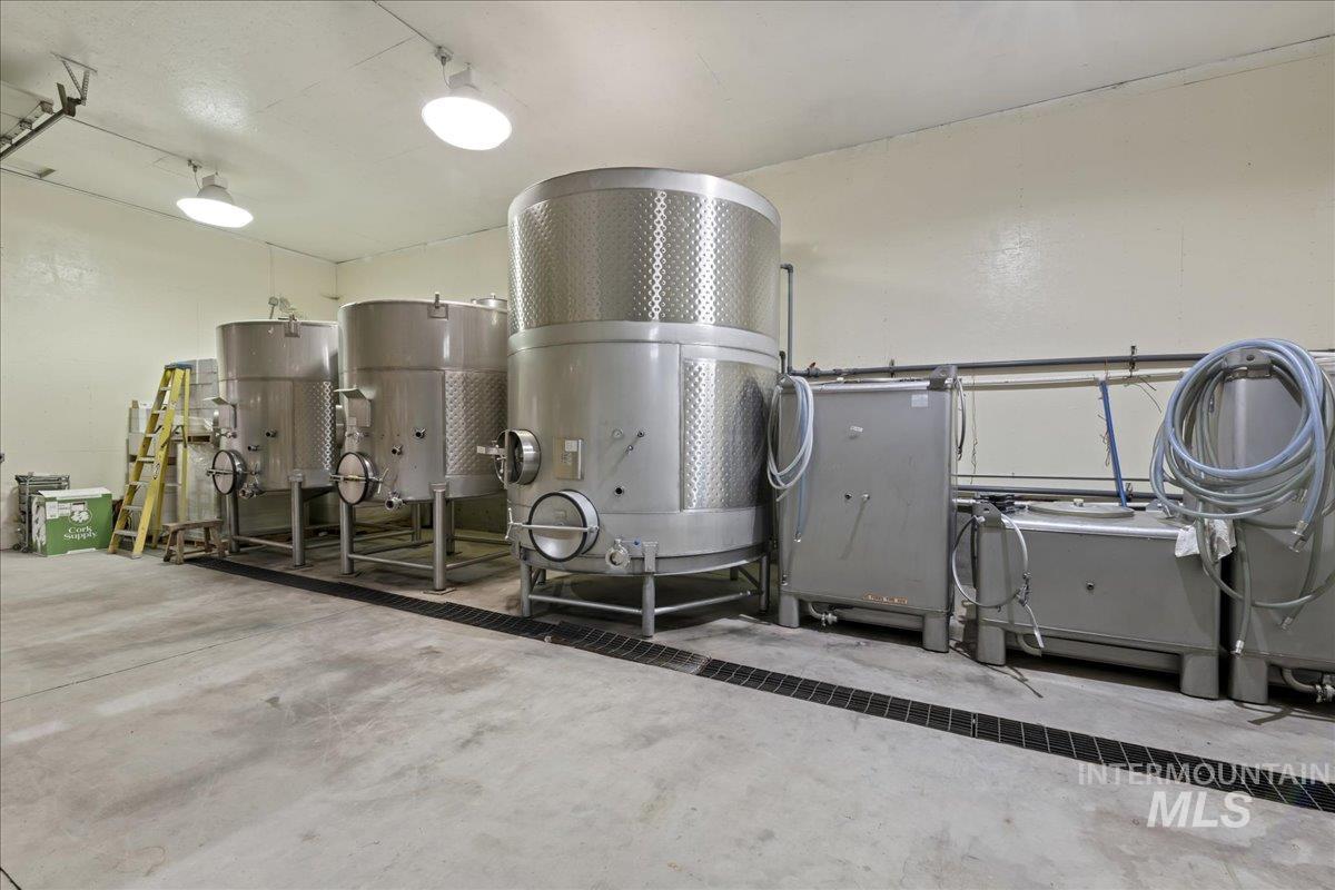 24013 Arena Valley Road Parma, ID 83660 - Photo 10 of 21