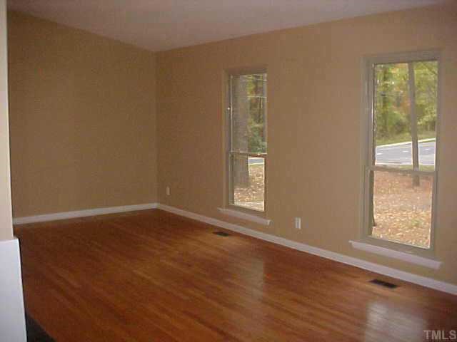 2813 Dogwood Road Durham, NC 27705 - Photo 4 of 7 Gallery Image 4