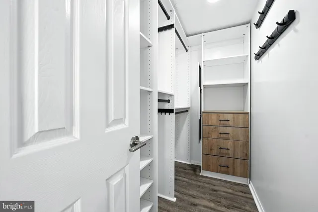 $250,000 | 8380 Brockham Drive, Unit 29/80E, Alexandria, VA 22309