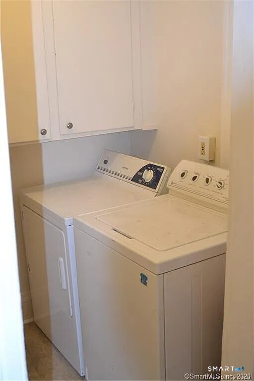 5 Brookside Avenue Winchester, CT 06098 - Photo 3 of 7 a utility room with dryer and washer