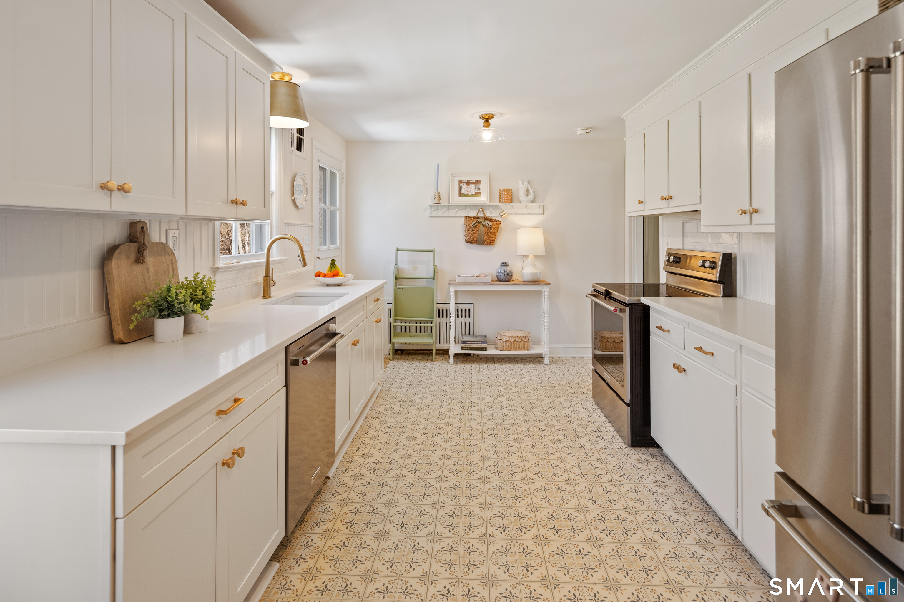 20 Olmstead Lane Ridgefield, CT 06877 - Photo 10 of 18