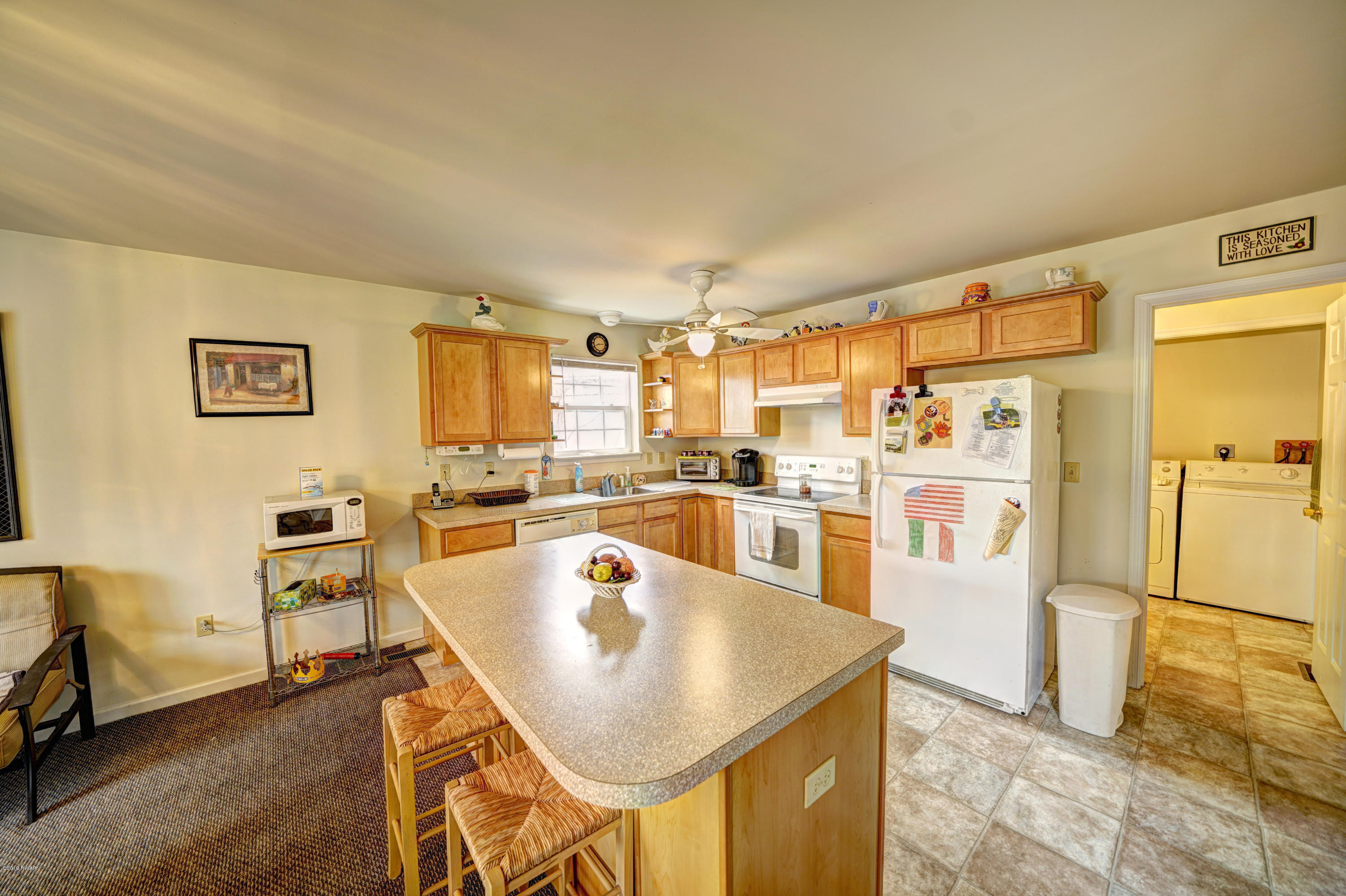 122 Laurel Road Lackawaxen, PA 18435 - Photo 8 of 33 Kitchen