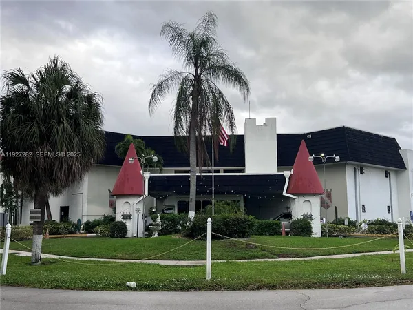 $1,850 | 4740 Northwest 21st Street, Unit 4P, Lauderhill, FL 33313