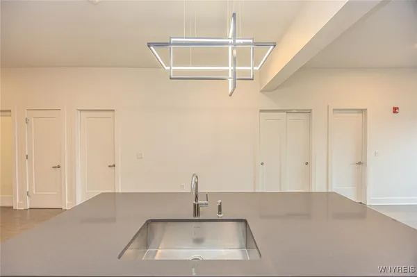 $2,650 | 1020 Elmwood Avenue, Unit 402, Buffalo, NY 14222