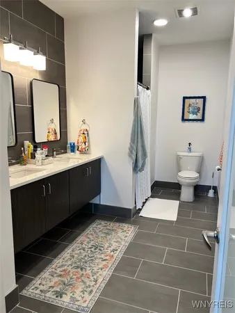 $2,650 | 1020 Elmwood Avenue, Unit 402, Buffalo, NY 14222