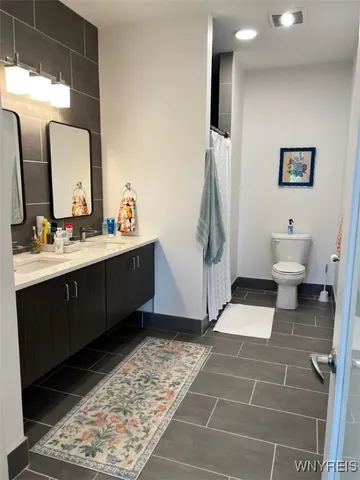 $2,650 | 1020 Elmwood Avenue, Unit 402, Buffalo, NY 14222