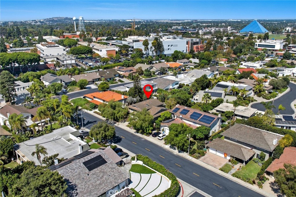6301 East Bixby Hill Road Long Beach, CA 90815 - Photo 44 of 48 an aerial view of residential houses with outdoor space