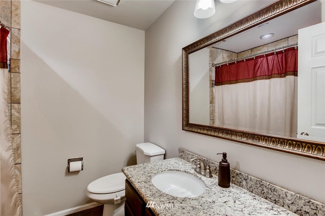 18122 East Spring Lake Drive Southeast Renton, WA 98058 - Photo 16 of 25