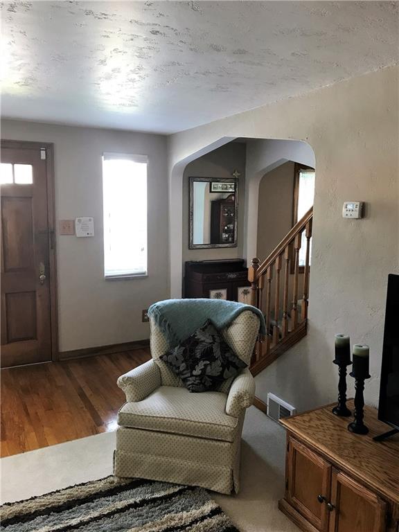 3008 Willett Road Pittsburgh, PA 15227 - Photo 3 of 19 Gallery Image 3