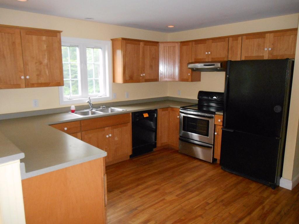 1 Carriage Road Freeport, ME 04032 - Photo 4 of 9 Photo