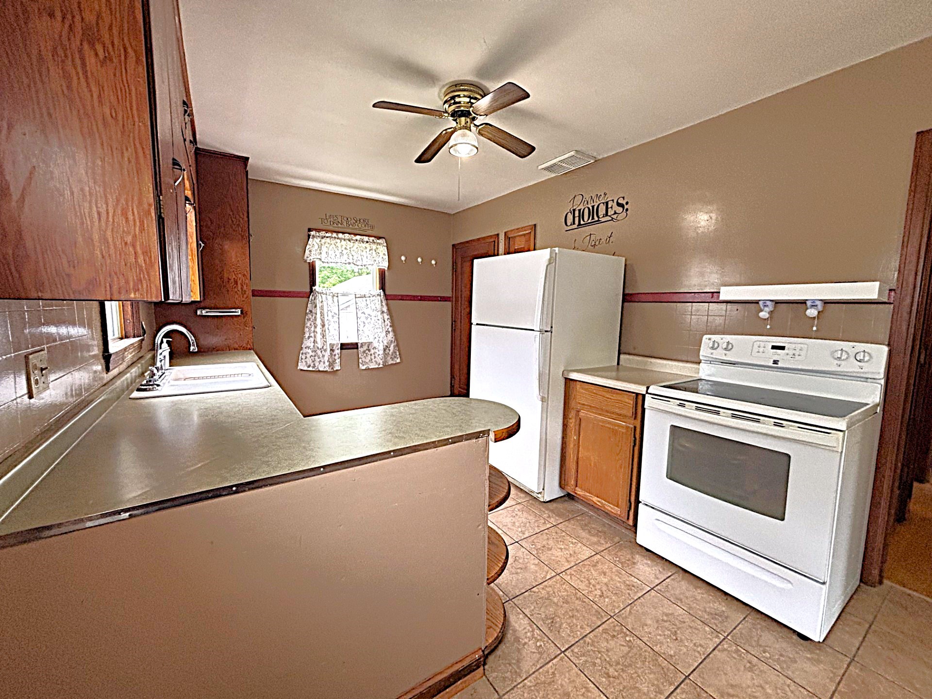515 Oak Street Spooner, WI 54801 - Photo 11 of 34