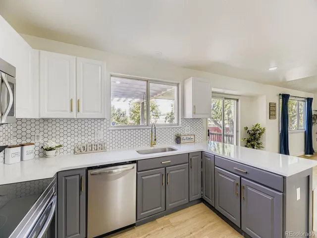 $565,000 | 3781 Morning Glory Drive, Castle Rock, CO 80109