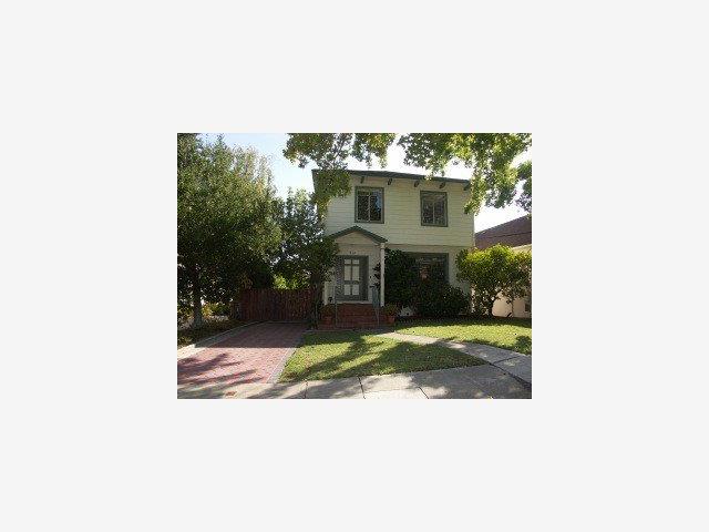 852 Fairfield Road Burlingame, CA 94010 - Photo 1 of 9 Gallery Image 1