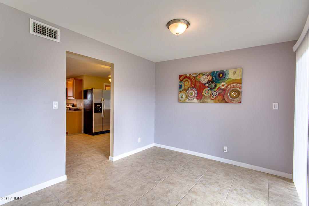3516 West Griswold Road Phoenix, AZ 85051 - Photo 10 of 33 11 Dining