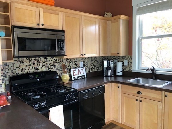 24 Summer Village Road, Unit 24 Westford, MA 01886 - Photo 16 of 27