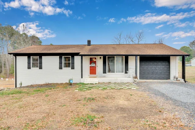 $345,000 | 17154 Frog Pond Road, Oakboro, NC 28129