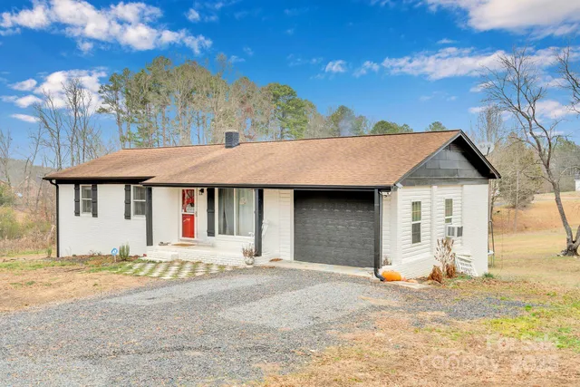 $340,000 | 17154 Frog Pond Road, Oakboro, NC 28129