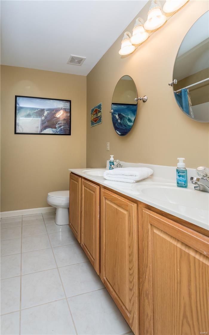 1100 Kiefer Ridge Court Ballwin, MO 63021 - Photo 19 of 31 Gallery Image 19