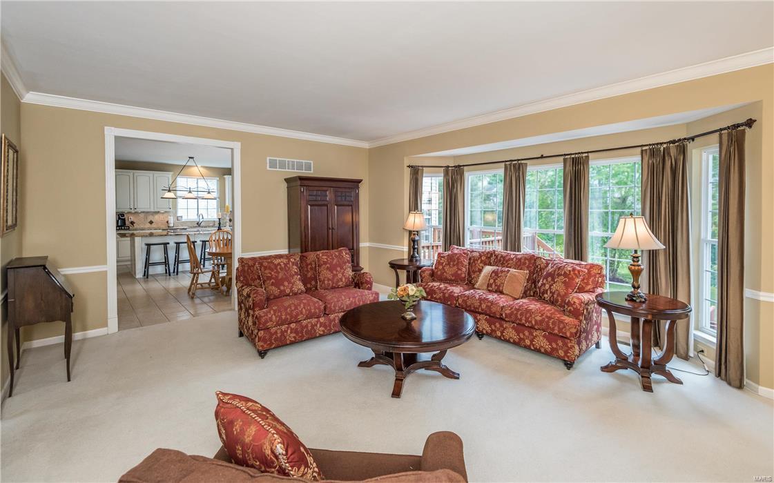 1100 Kiefer Ridge Court Ballwin, MO 63021 - Photo 8 of 31 Gallery Image 8