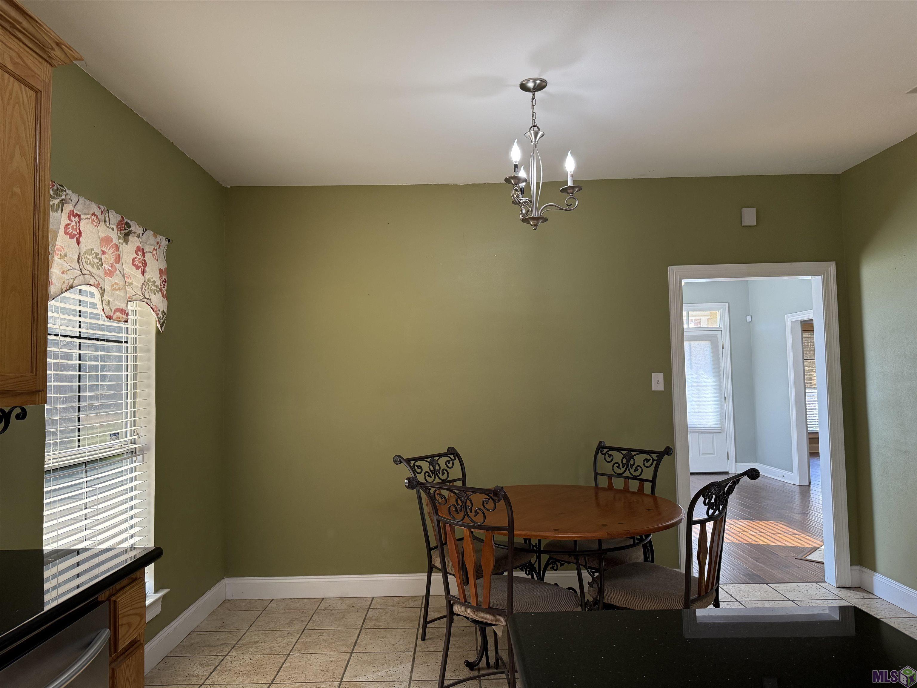 1258 Foxlane Drive Baton Rouge, LA 70819 - Photo 5 of 15