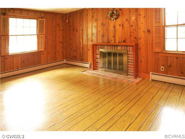 1909 Vandover Road Henrico, VA 23229 - Photo 6 of 12 Interior Space/Layout - Family Room - Off living r