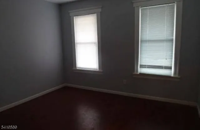 $2,000 | 712 South Park Street, Elizabeth, NJ 07201